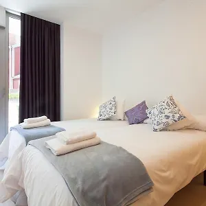  Apartment Charmsuites Paralel Spain