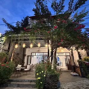 Vang Anh Hoi An